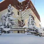 Kompleks wypoczynkowy Vvf Les 7 Laux Massif De Belledonne 3*
