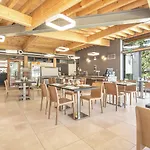 Kompleks wypoczynkowy Vvf Les 7 Laux Massif De Belledonne 3*