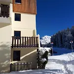 Kompleks wypoczynkowy Vvf Les 7 Laux Massif De Belledonne 3*