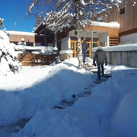 Vvf Les 7 Laux Massif De Belledonne 3*