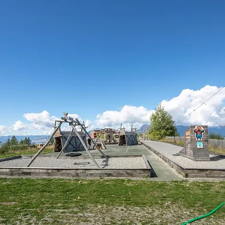 Vvf Les 7 Laux Massif De Belledonne Vakantiepark Prapoutel