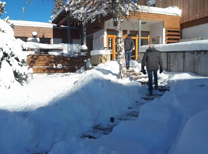 Vvf Les 7 Laux Massif De Belledonne 3*