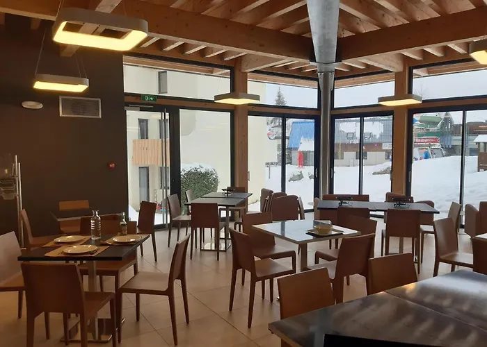 Vvf Les 7 Laux Massif De Belledonne Feriepark 3*